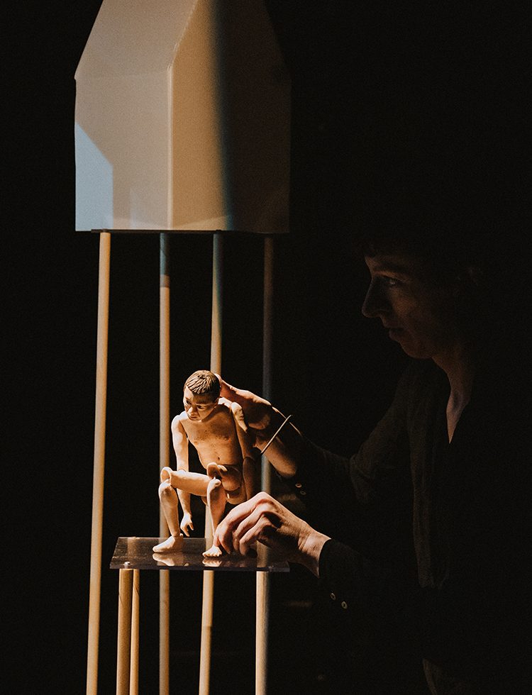 Ainsi Passe La Chair, Montréal