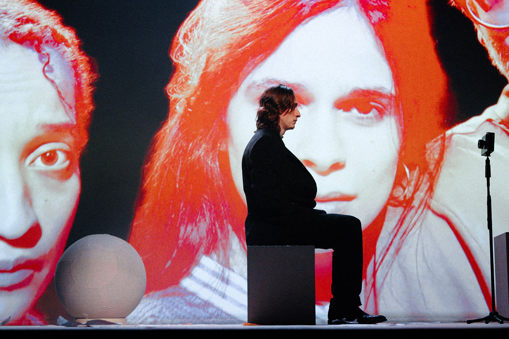 Théâtre la Rubrique - Surrealiste